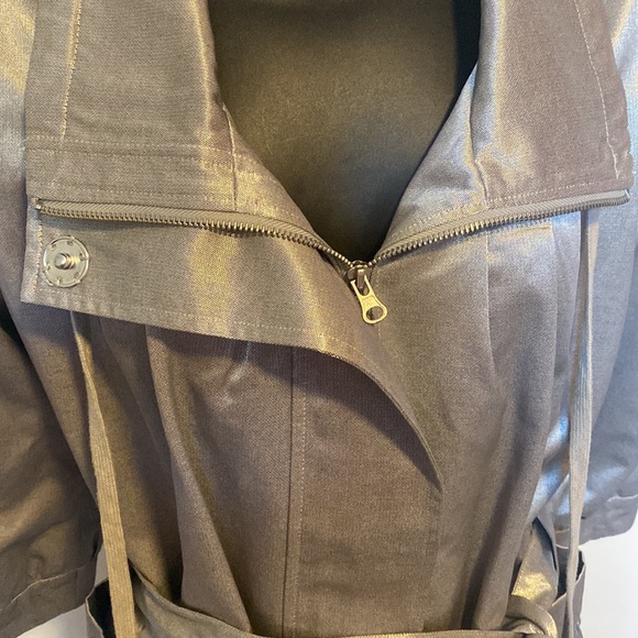 PRE-OWNED WOMEN’S VINTAGE RETRO CACHE METALLIC BELTED TRENCH JACKET - Picture 6 of 16